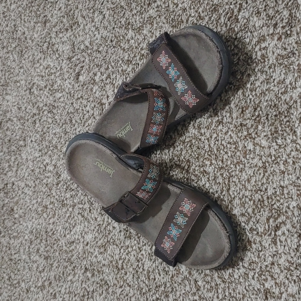 Jambu Brown Embroidered Sandals Women's Size 8.5